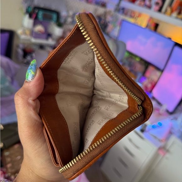 Sold - Picture 6 of 6